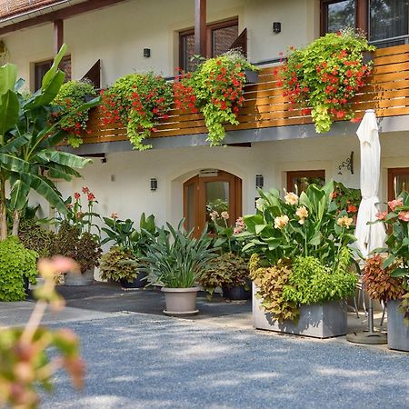 Hotel Garni Sonnenhof Reichenberg  Luaran gambar