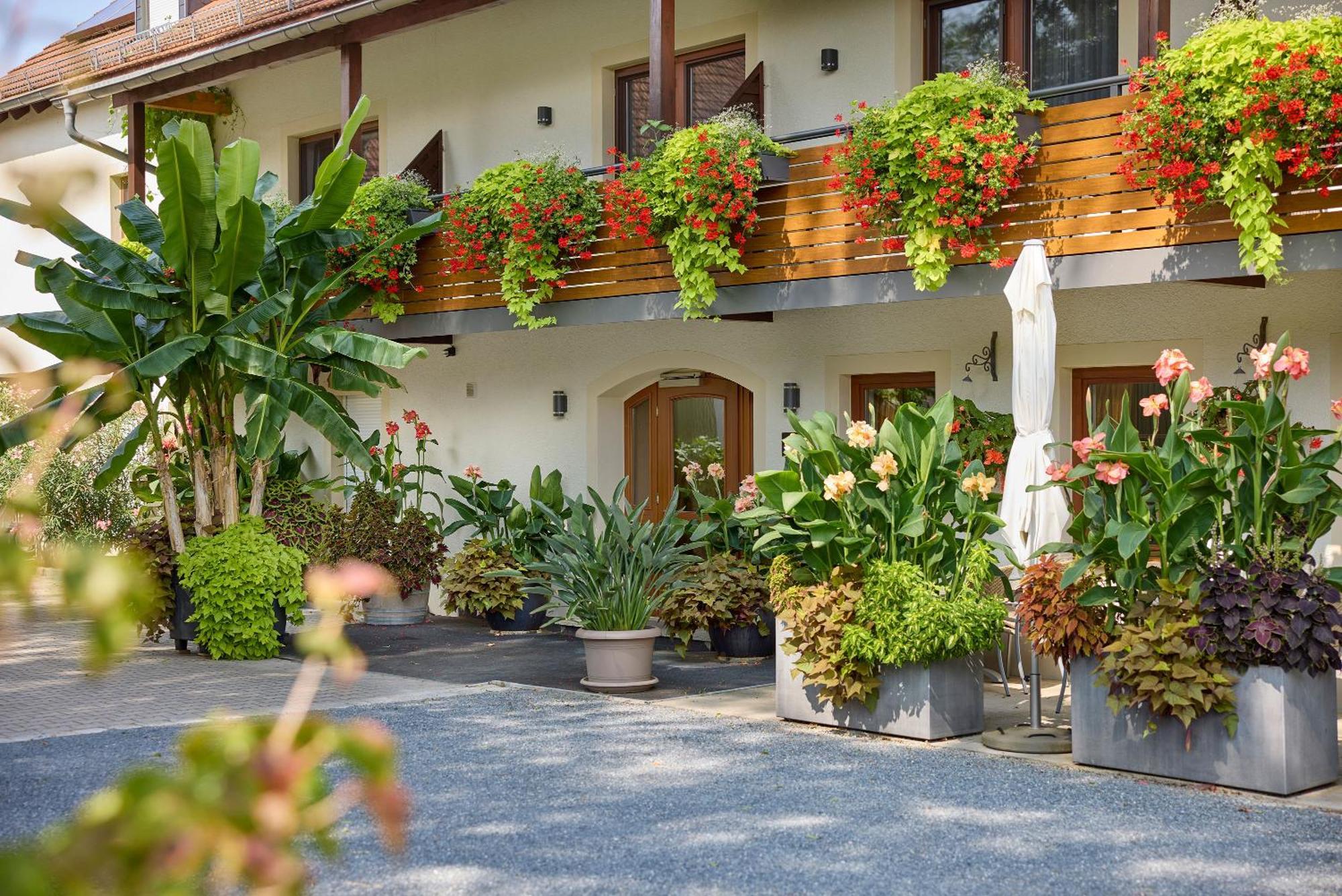 Hotel Garni Sonnenhof Reichenberg  Luaran gambar