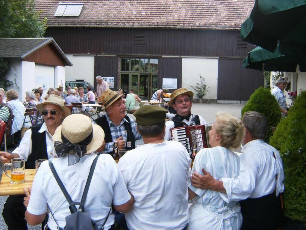 Hotel Garni Sonnenhof Reichenberg  Luaran gambar